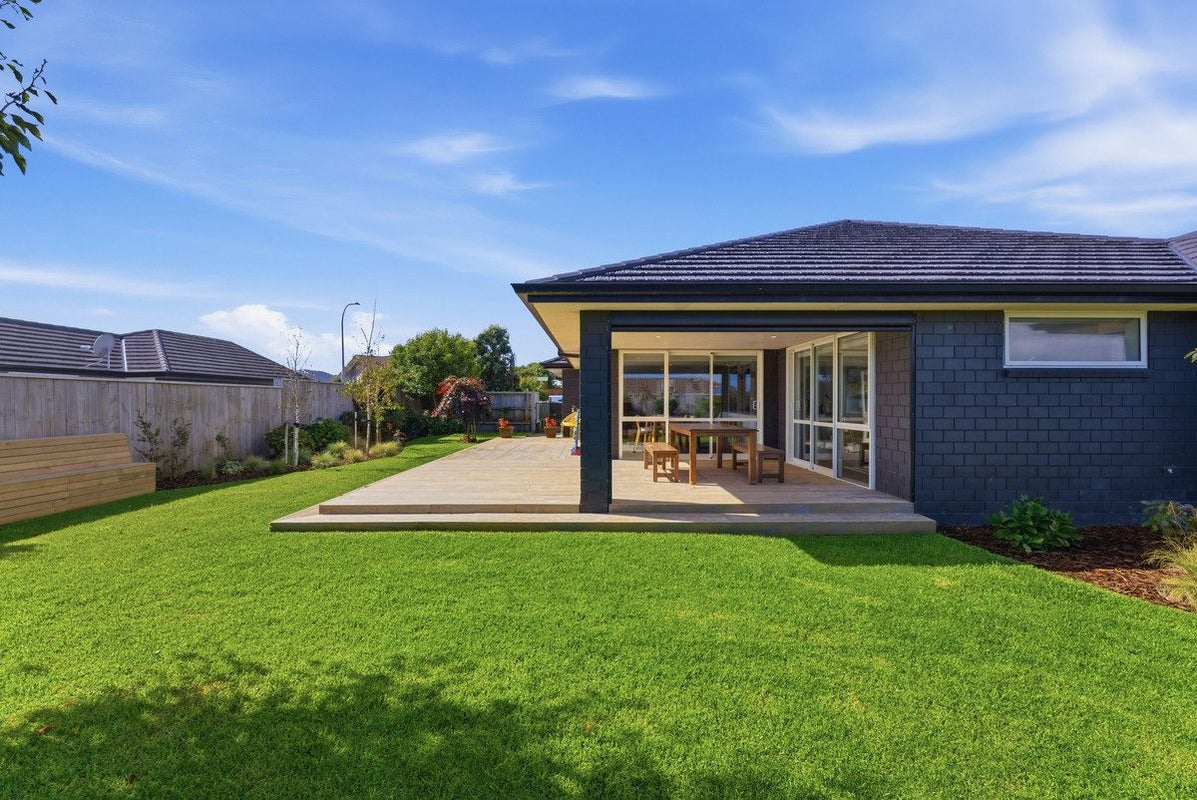 26 Jules Crescent, Bell Block, New Plymouth - Carousel 1