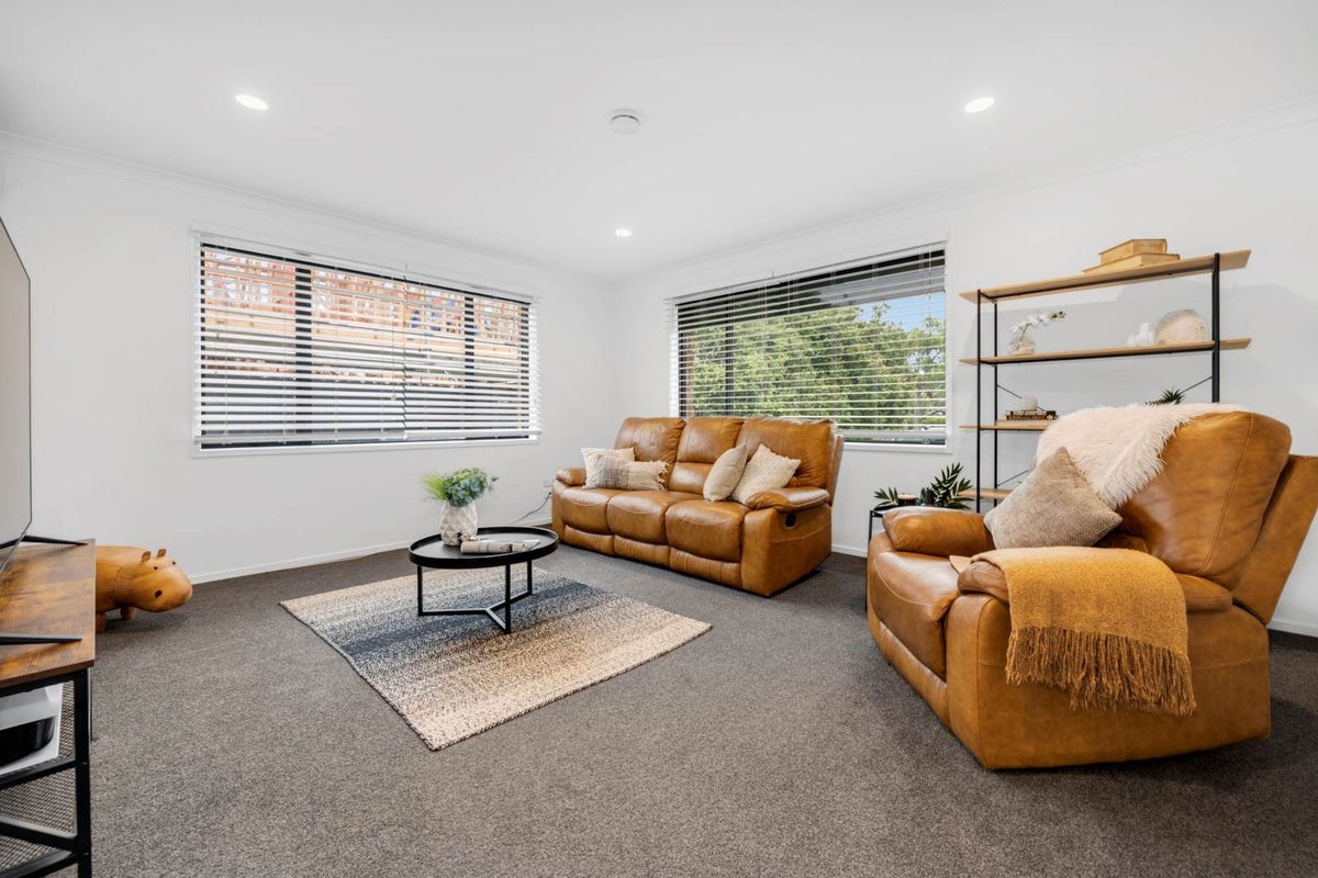 50 Constellation Avenue, Beachlands, Auckland - Carousel 2