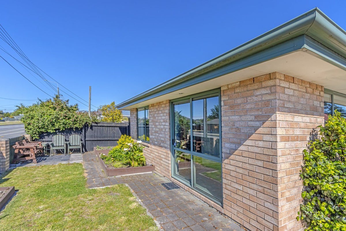 1/295 Pages Road, Wainoni, Christchurch - Carousel 2
