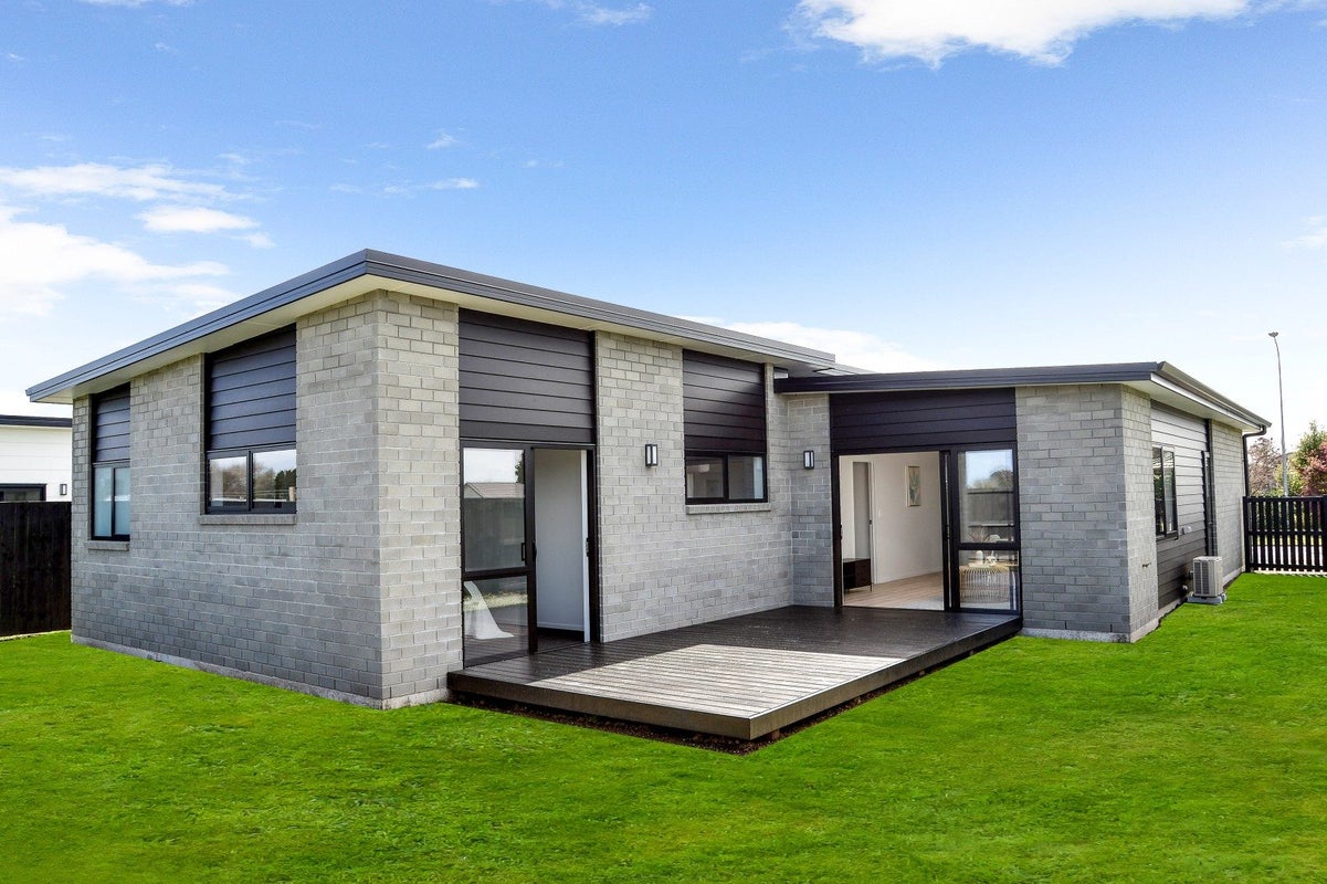 110 Powells Road, Ruakura, Hamilton - Carousel 1