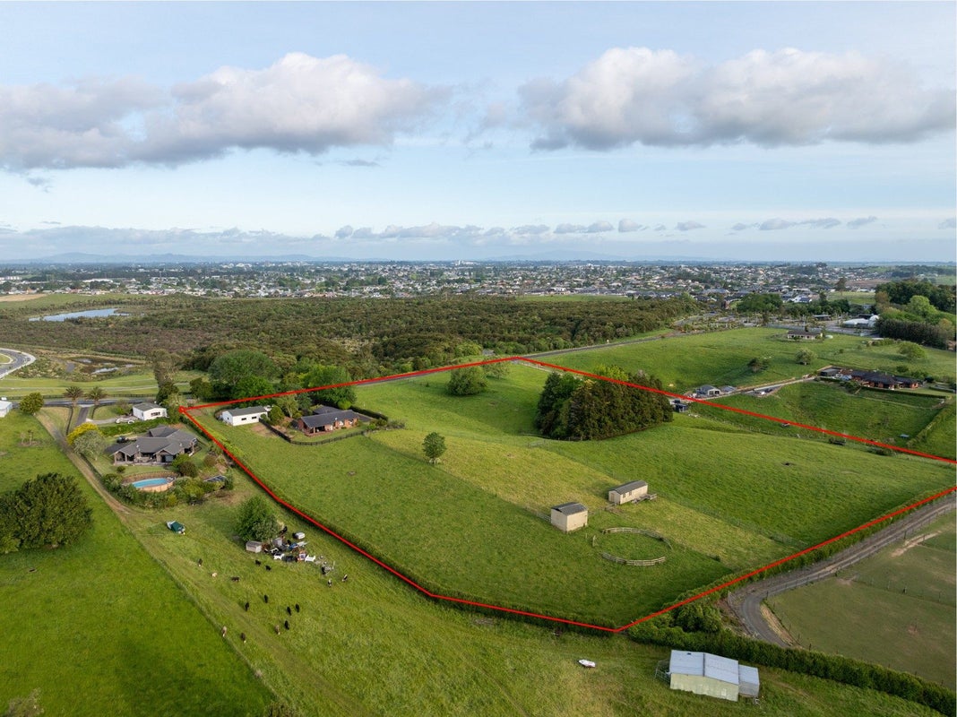 229 Brymer Road, Baverstock, Hamilton - Carousel 28