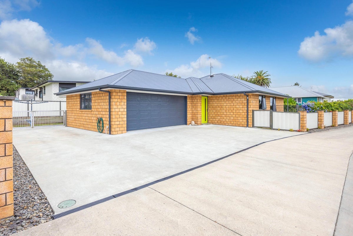 25B Grey Street, Kihikihi, Waipa - Carousel 1