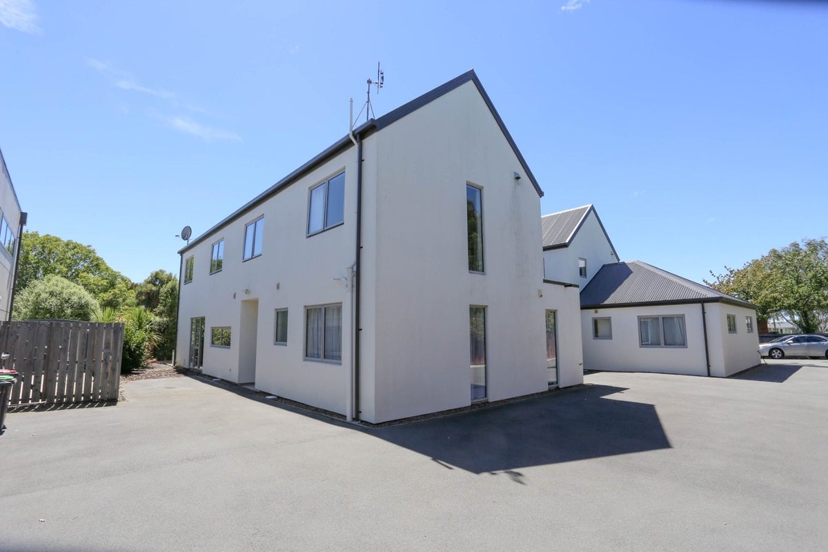 2/24A Bowen Street, Upper Riccarton, Christchurch - Carousel 1