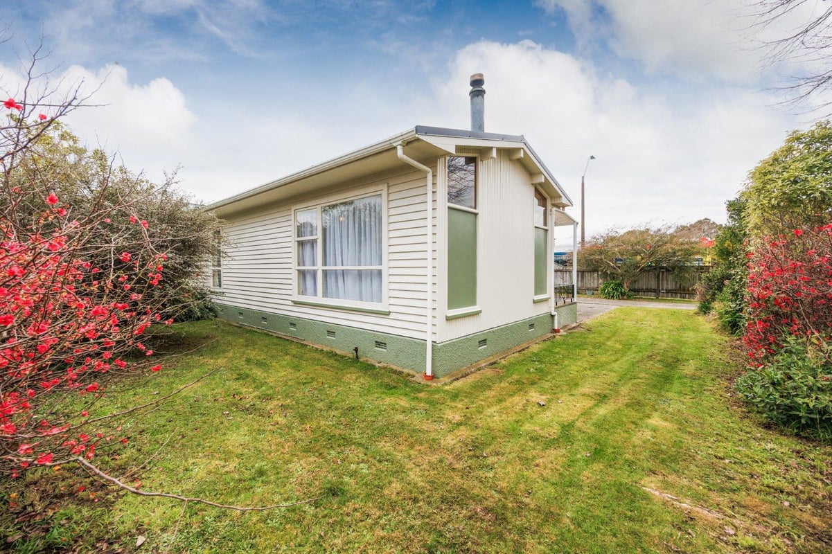 48 North Street, Feilding, Feilding - Carousel 35