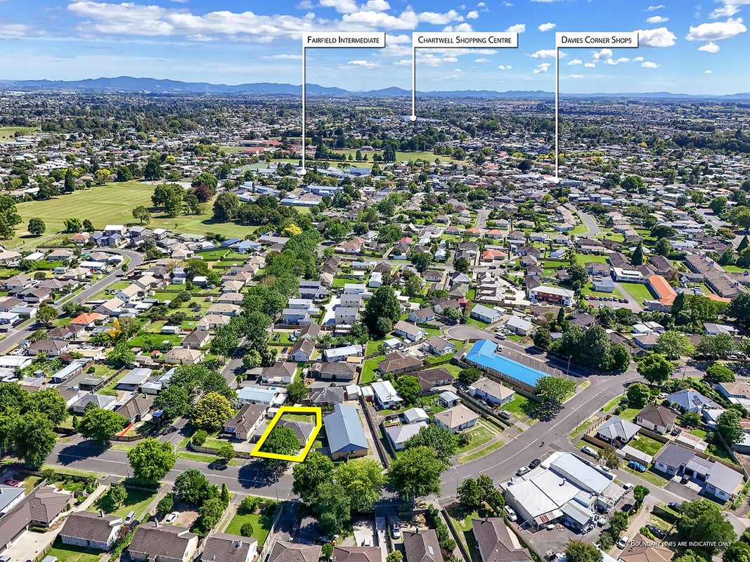 93 Holland Road, Fairfield, Hamilton - Carousel 19