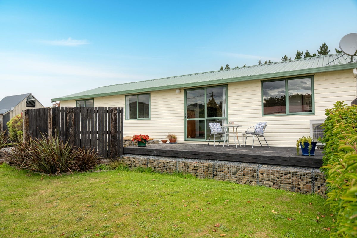 2 Avon Street, Lumsden, Lumsden - Carousel 2