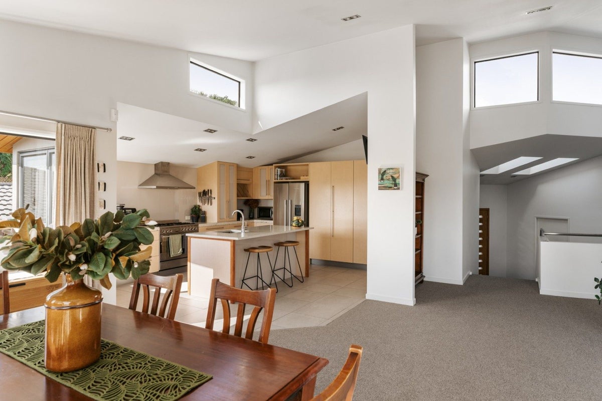 22B Parkvale Road, Otumoetai, Tauranga - Carousel 1