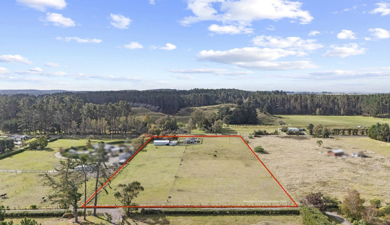 363 Brandon Hall Road, Bulls - Carousel 32