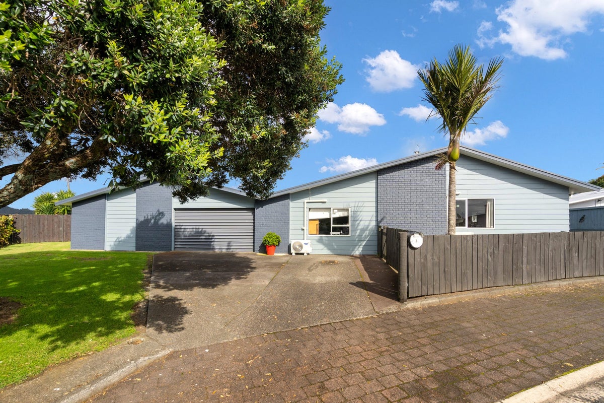 1 Rerewai Place, Tikipunga, Whangarei - Carousel 1