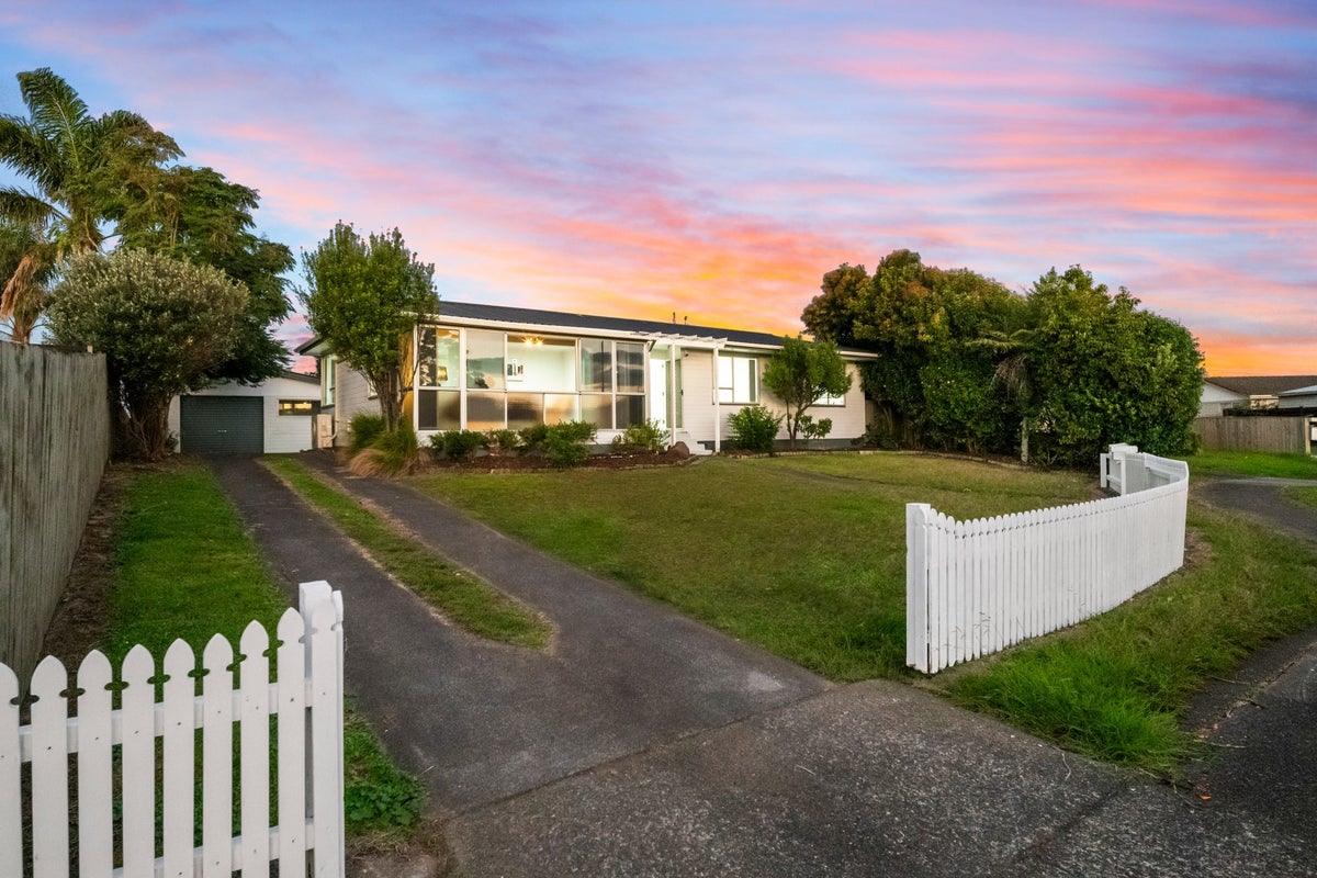 12 Sabi Place, Papatoetoe, Auckland - Carousel 2