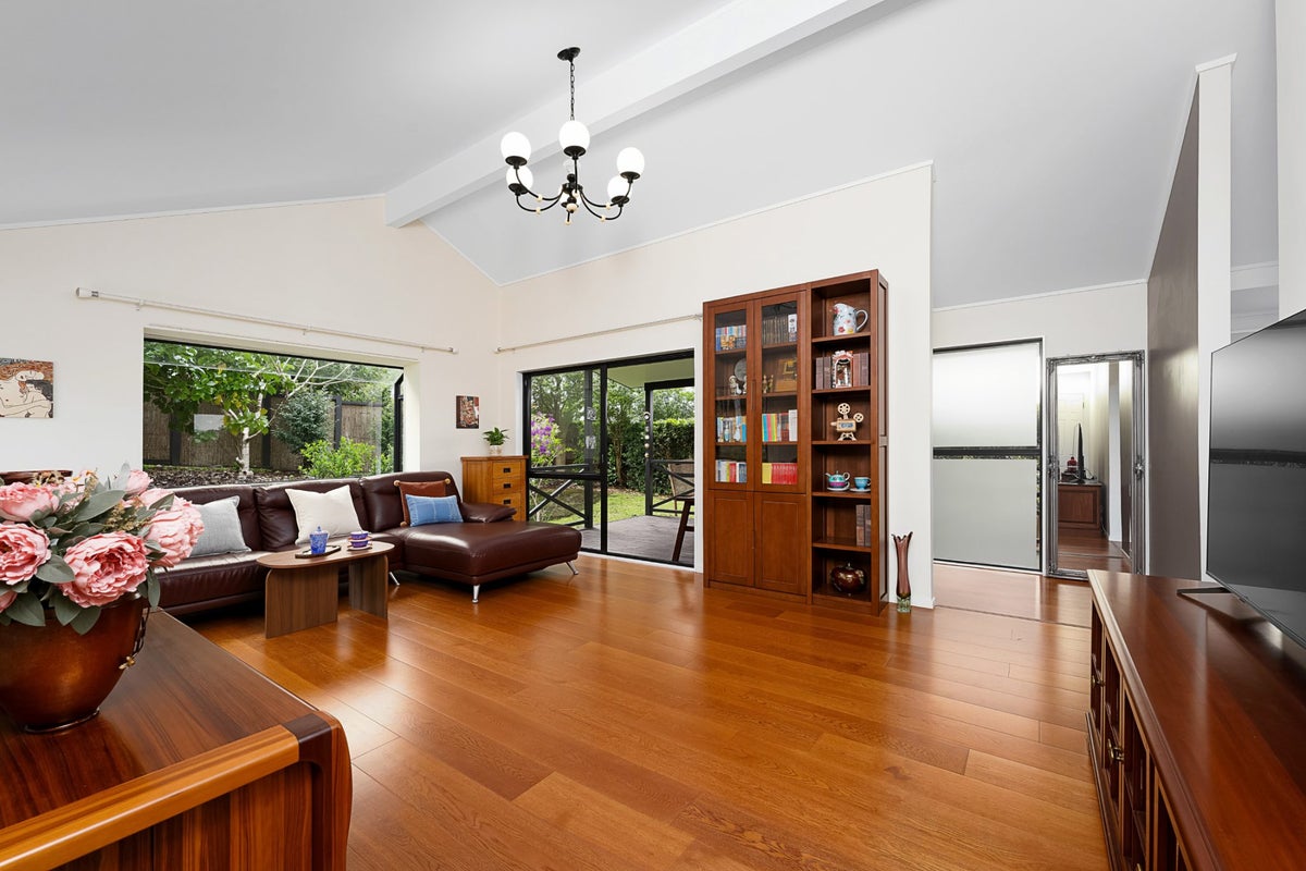 43 Palomino Drive, Henderson, Auckland - Carousel 2