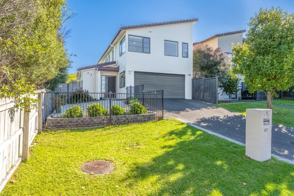 67 Kelvin Hart Drive, East Tamaki, Auckland - Carousel 1