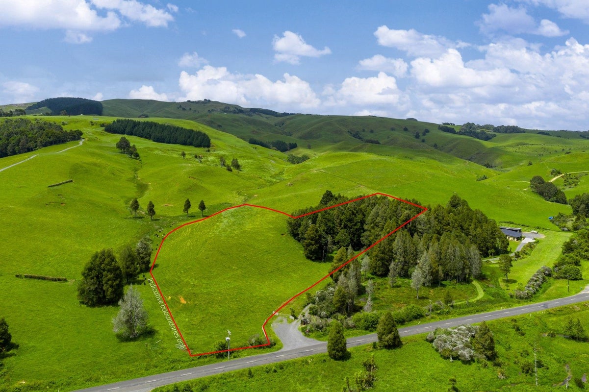 467A Te Mata Road, Raglan - Carousel 1