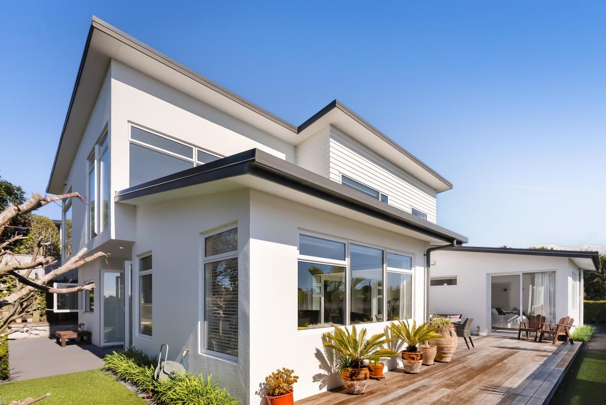 321B Mangorei Road, Merrilands, New Plymouth - Carousel 1