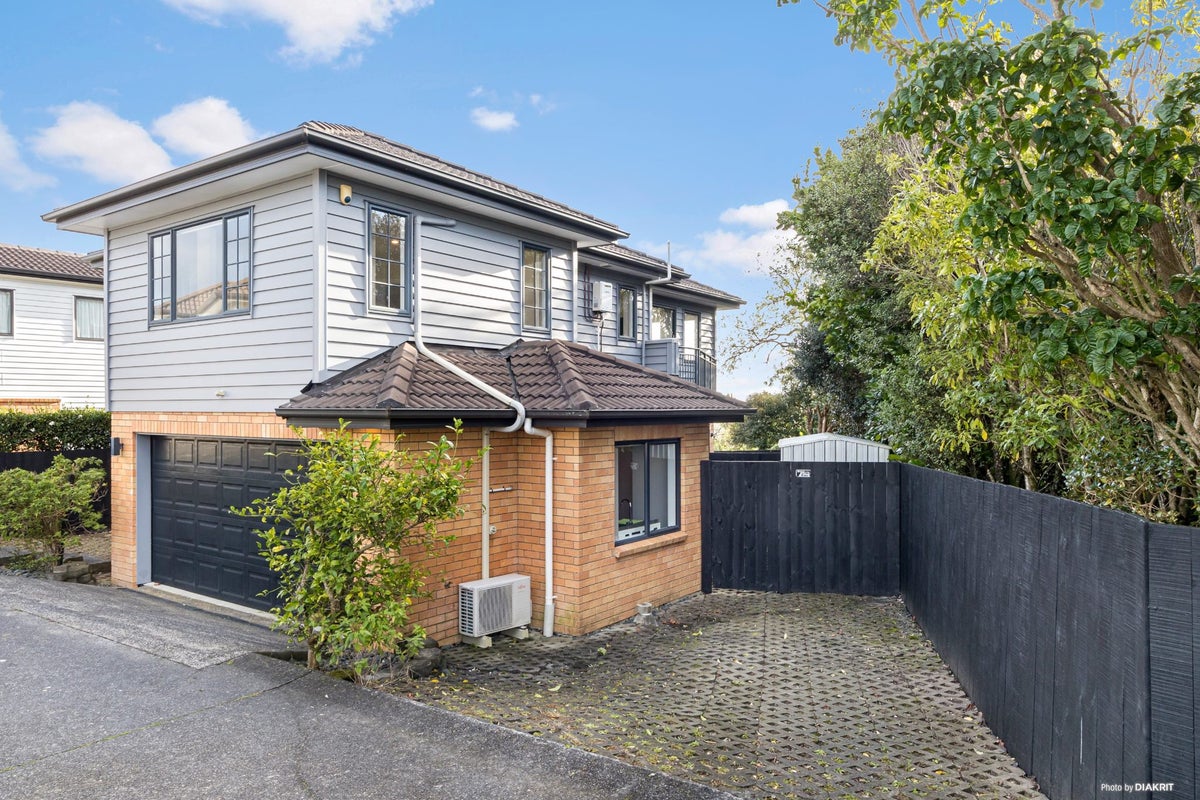 17A Methuen Road, Avondale, Auckland - Carousel 2