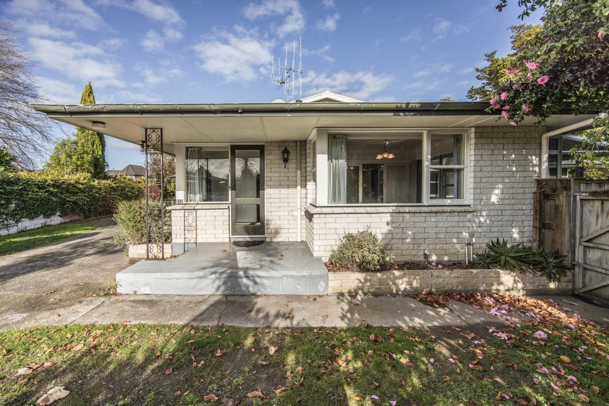 292 Park Road, Hokowhitu, Palmerston North - Carousel 1