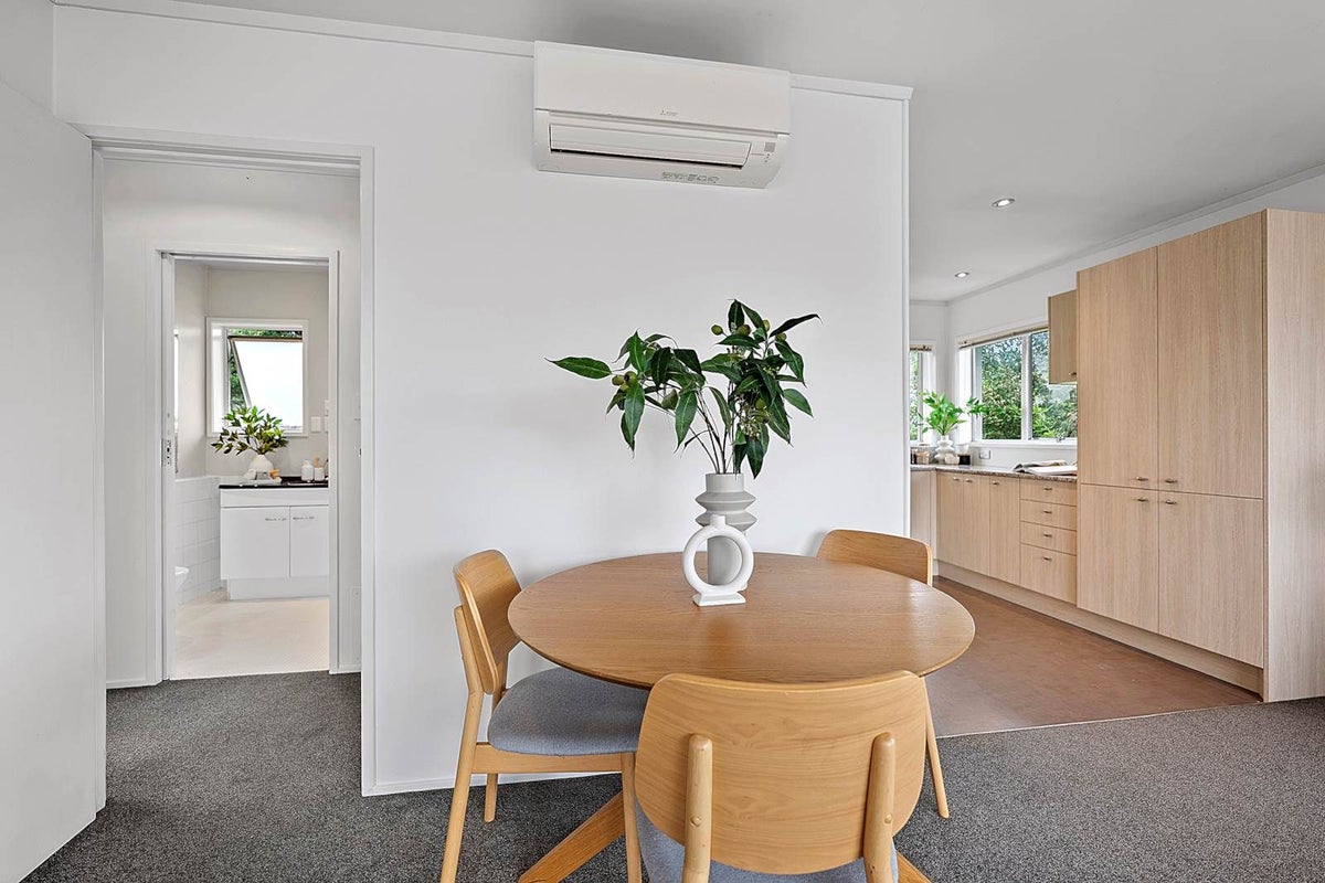 3/132 Victoria Road, Devonport, Auckland - Carousel 23