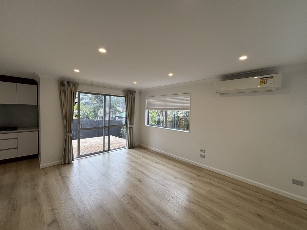 34B Spencer Road, Pinehill, Auckland - Carousel 2
