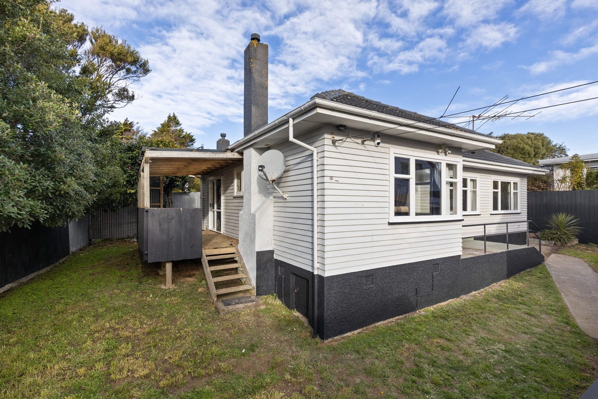 40 Middleton Road, Johnsonville, Wellington - Carousel 15