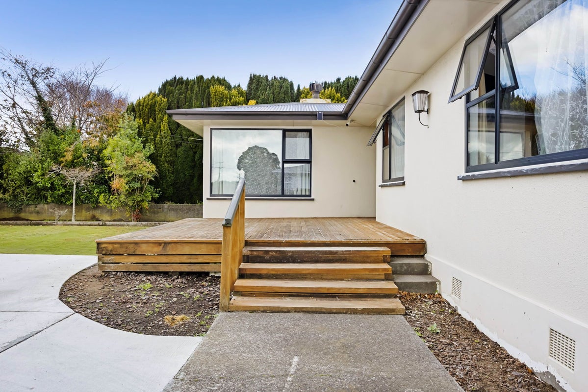 295 South Road, Hawera - Carousel 2