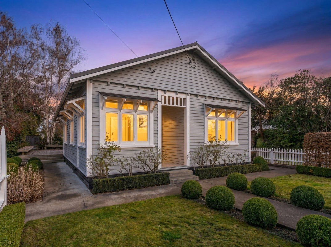 44A Jellicoe Street, Greytown - Carousel 1