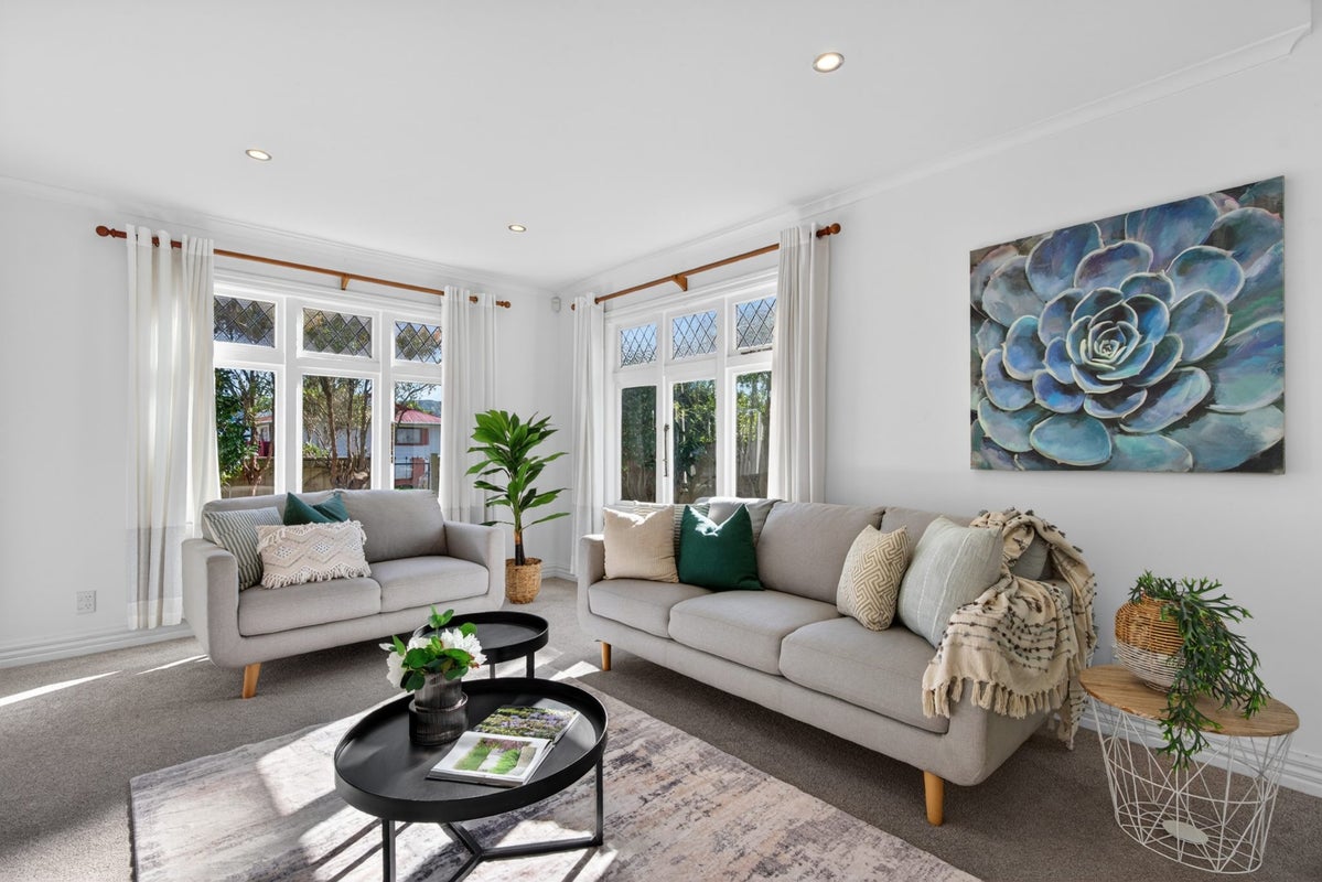 30 Awamutu Grove, Waiwhetu, Lower Hutt - Carousel 2