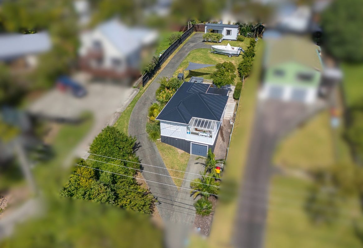6 Kauri Road, Stanmore Bay, Whangaparaoa - Carousel 1
