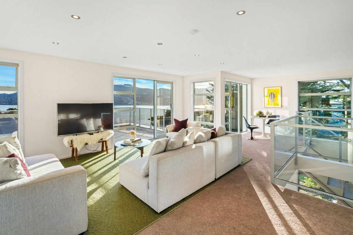 102 Mission Cove, Company Bay, Dunedin - Carousel 2
