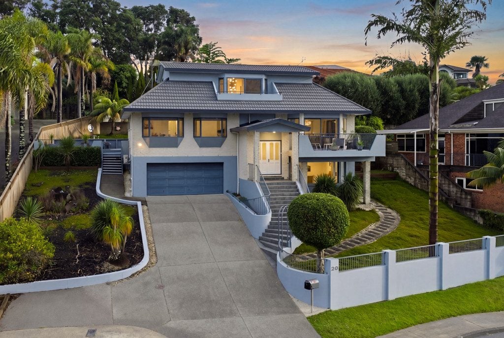 20 Bonnard Place, West Harbour, Auckland - Carousel 2