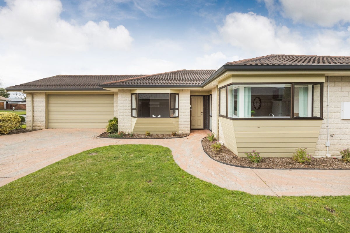 57 Clarke Avenue, Highbury, Palmerston North - Carousel 30