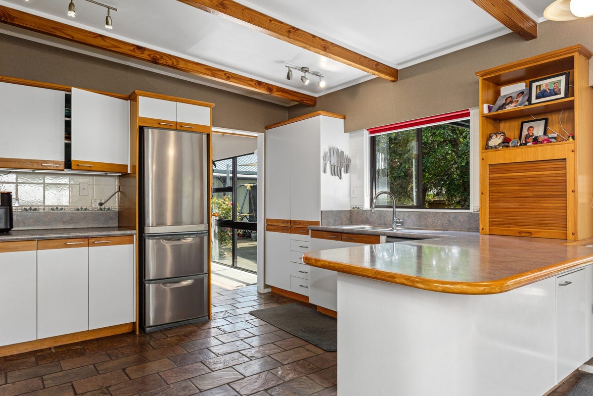 16 Shepherd Road, Kawerau, Kawerau, Bay Of Plenty - Carousel 2