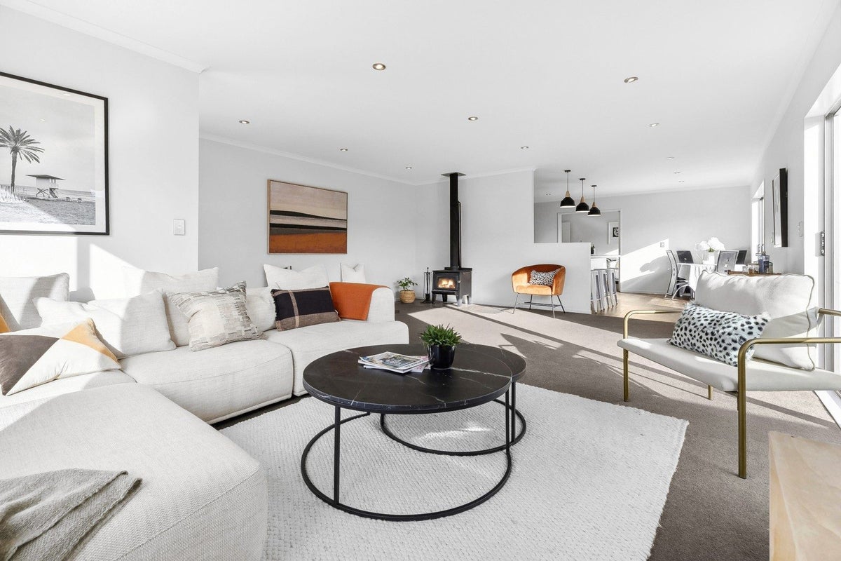 13A Niger Street, Wanaka - Carousel 2