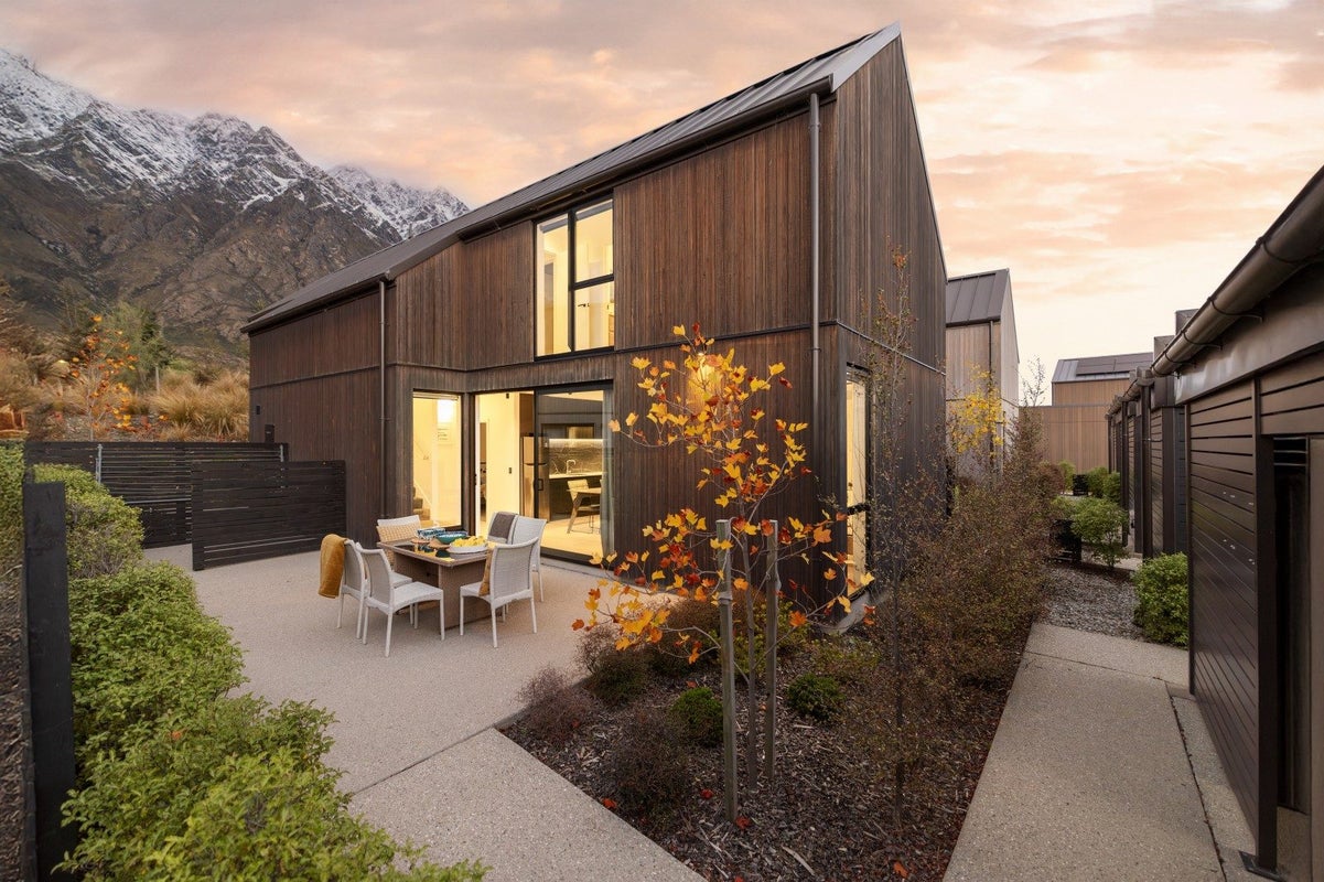 5 Escalator Avenue, Jacks Point, Queenstown - Carousel 1