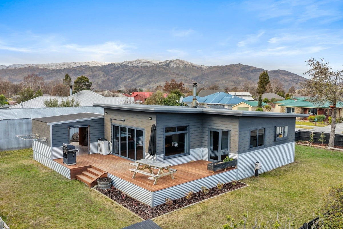 1 Hartley Court, Cromwell, Cromwell - Carousel 1