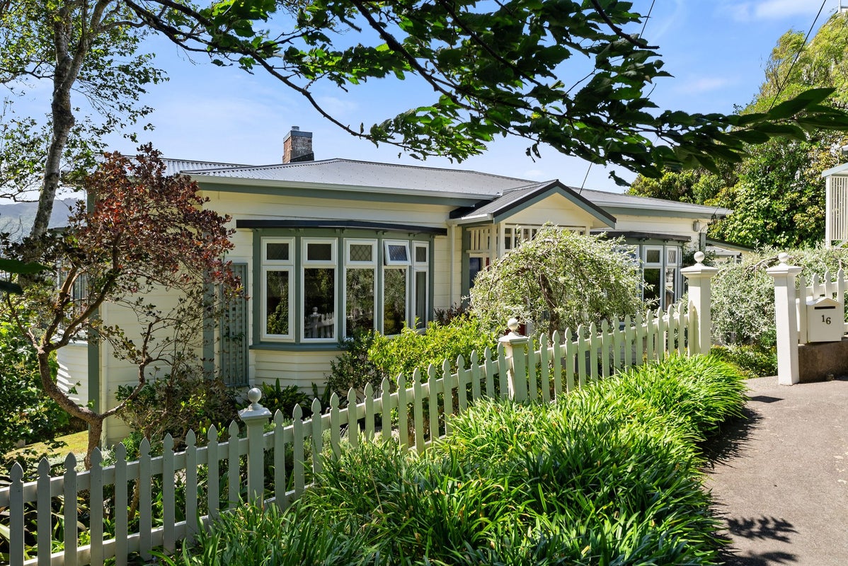 16 Margaret Street, Wadestown, Wellington - Carousel 2