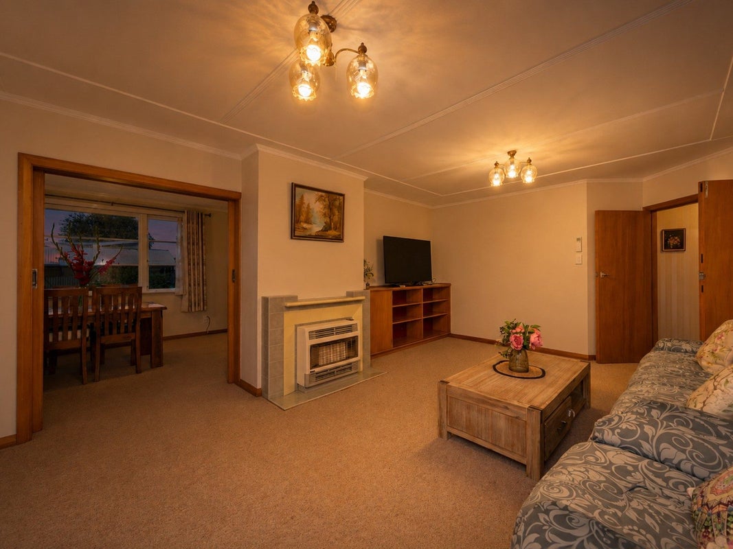 7 Innes Place, Roslyn, Palmerston North - Carousel 2