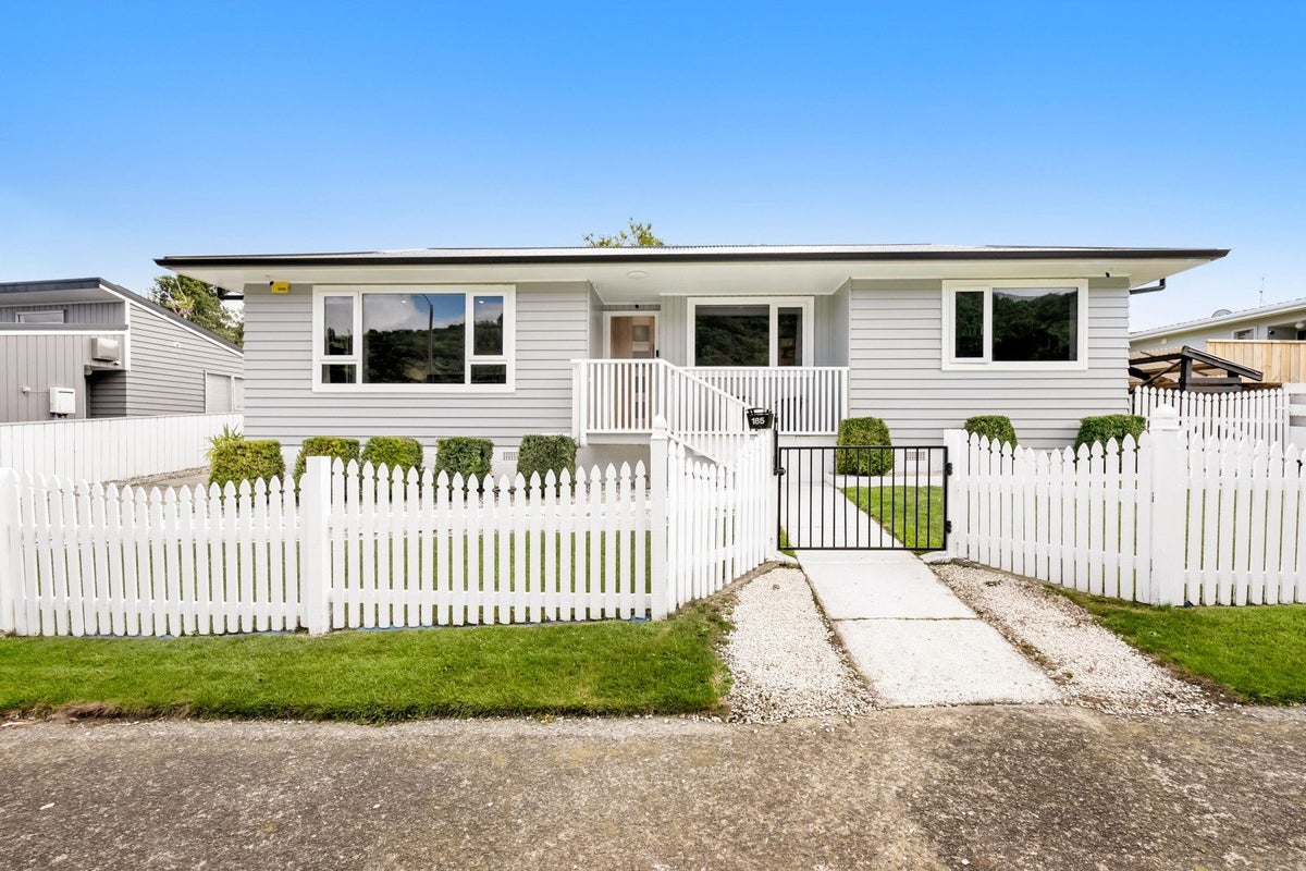 185 Major Drive, Kelson, Lower Hutt - Carousel 22