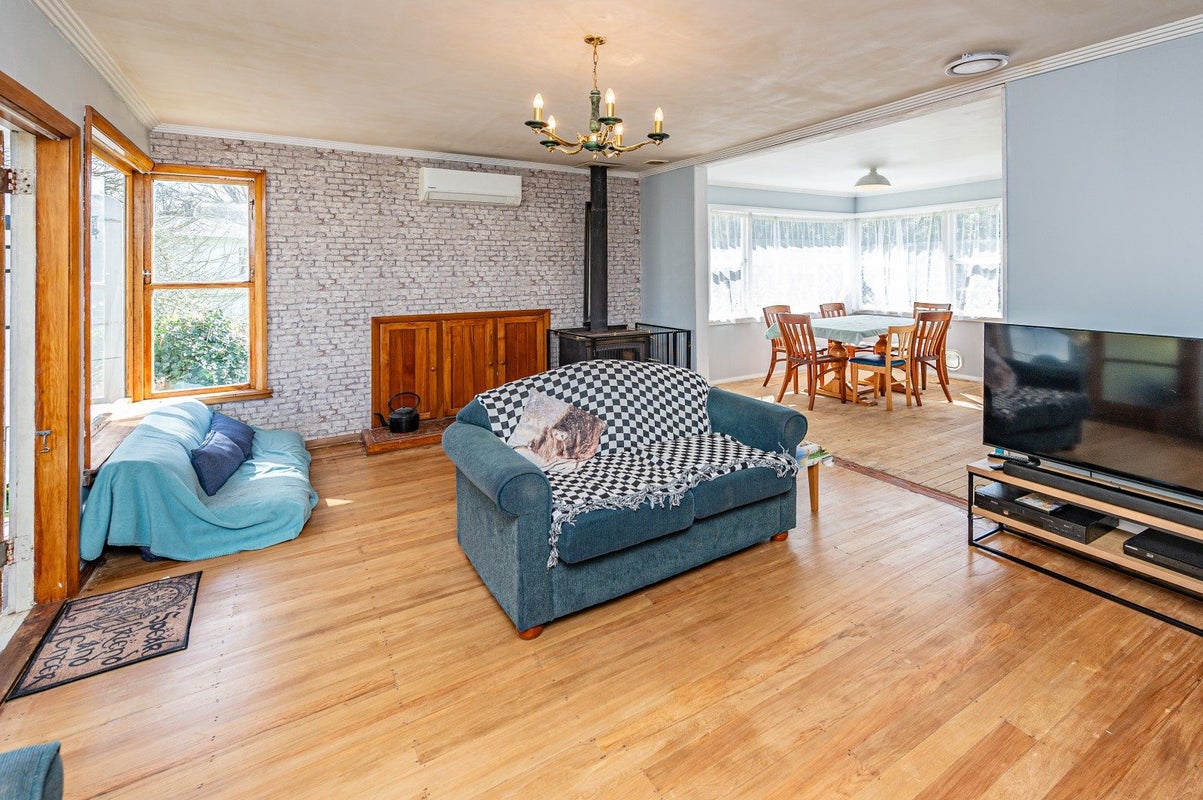 30 Gibson Street, Aramoho, Whanganui - Carousel 2