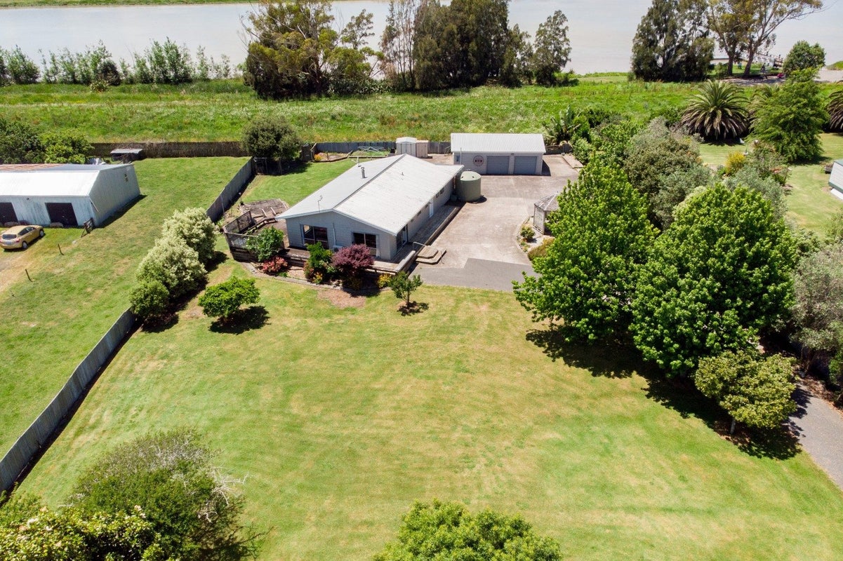 453 Hauraki Road, Thames - Carousel 42