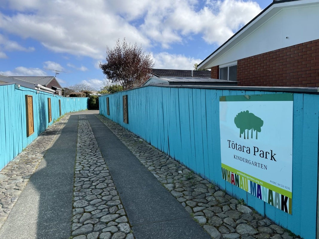 1/9 Denver Grove, Totara Park, Upper Hutt - Carousel 11