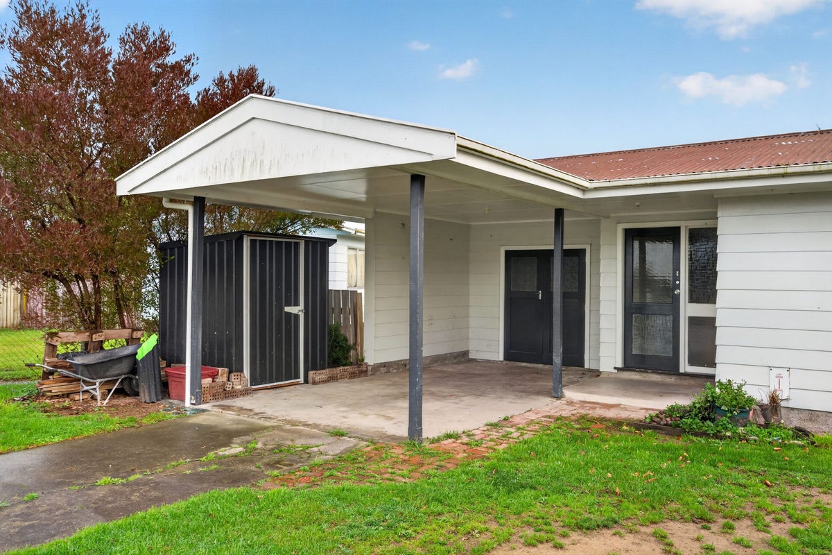20 Tasman Crescent, Carterton - Carousel 17