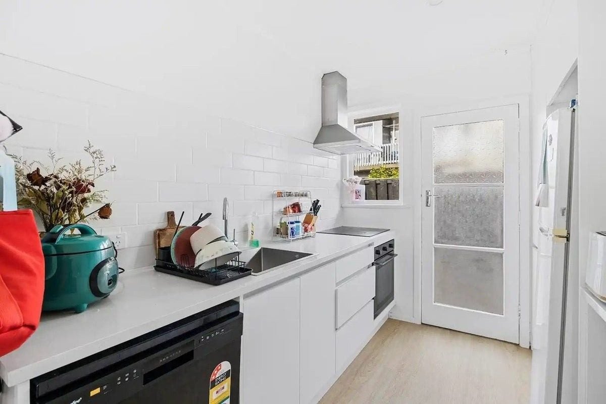 4/43 Cameron Road, Hamilton East, Hamilton - Carousel 1