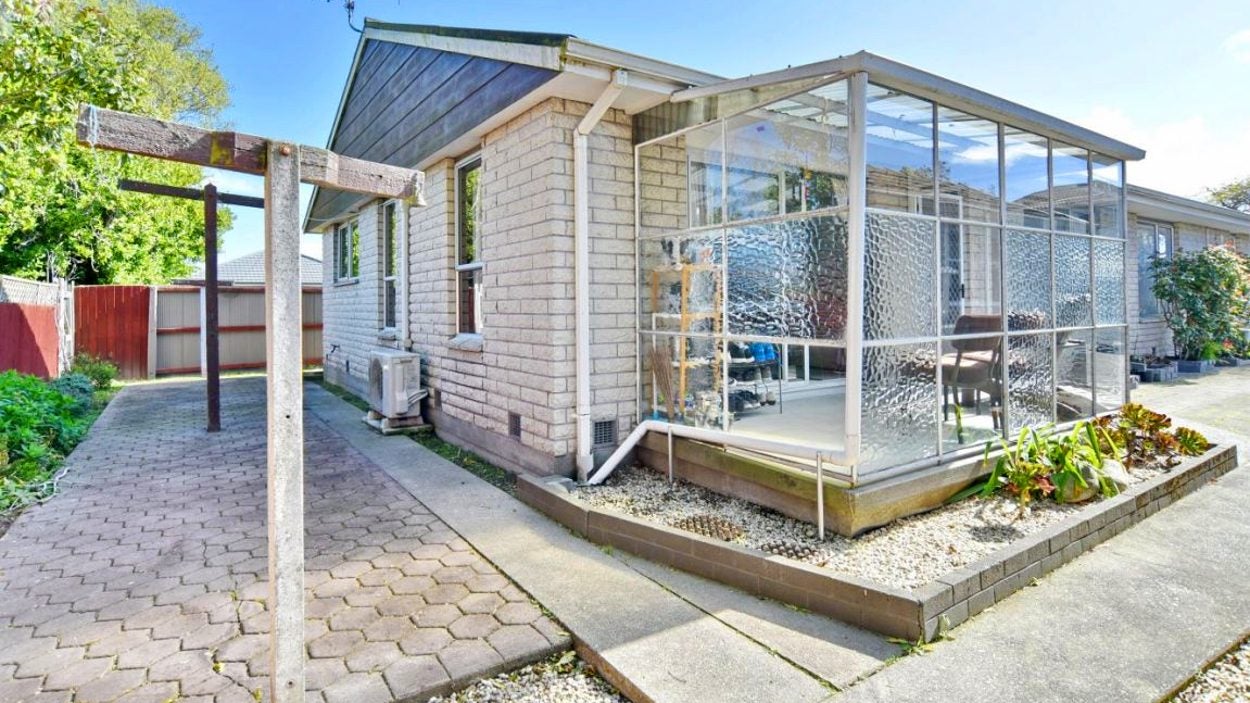 2/18 Rosebery Street, Spreydon, Christchurch - Carousel 2