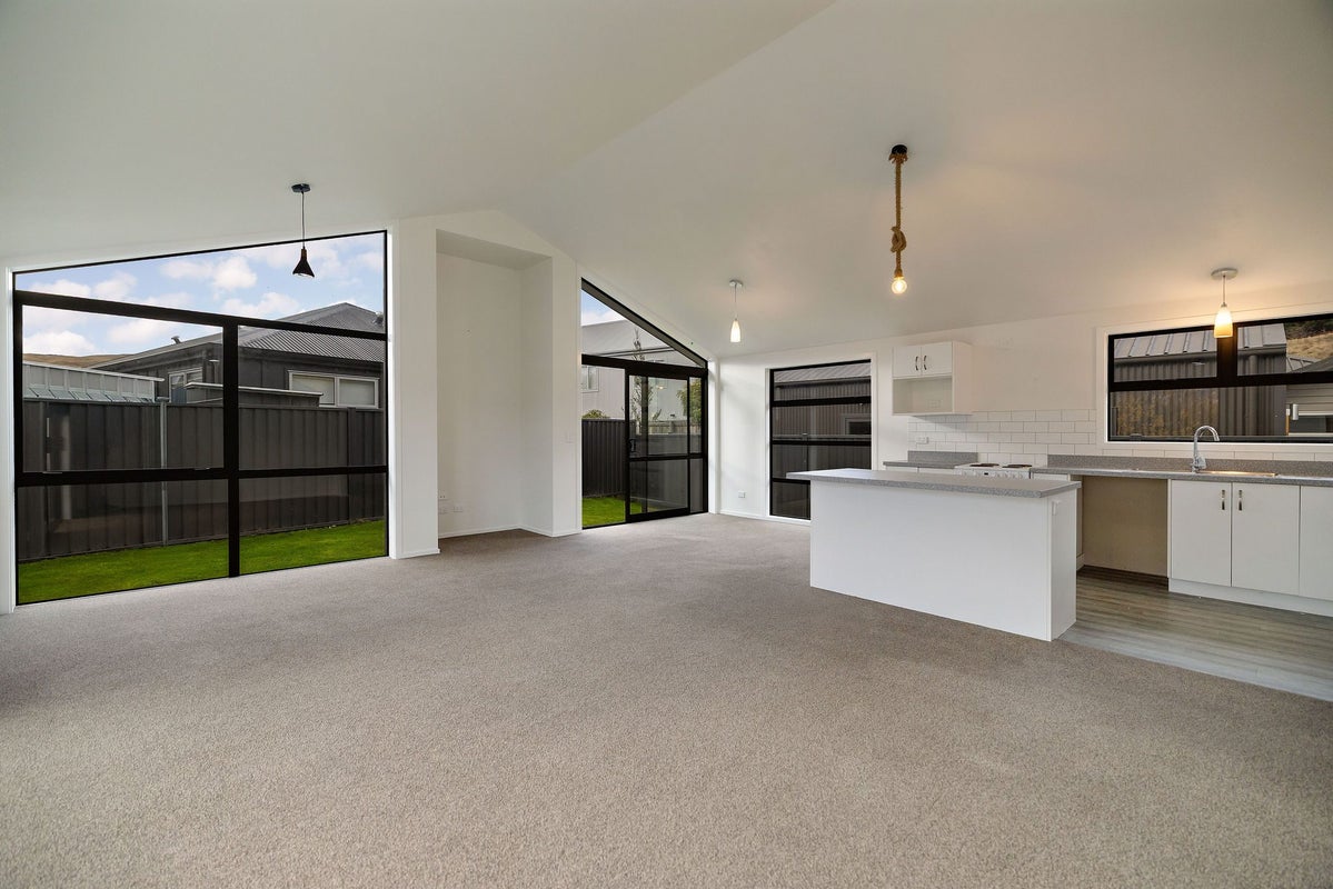 35 Risinghurst Terrace, Lower Shotover, Queenstown - Carousel 1
