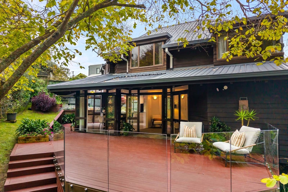 2/38 Colonial Road, Birkenhead, Auckland - Carousel 1