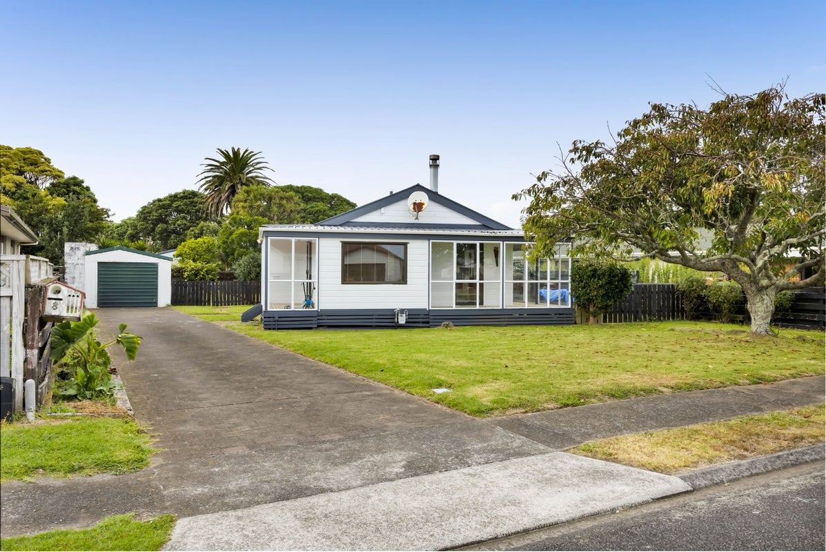 8 Ponderosa Place, Opunake - Carousel 26