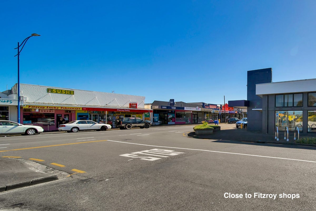 4/16 Ronald Street, Strandon, New Plymouth - Carousel 43