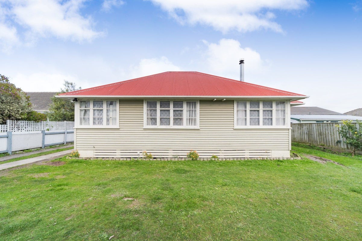 4 Thames Street, Roslyn, Palmerston North - Carousel 2