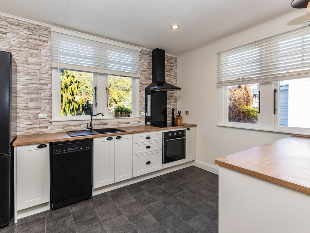58 Marsden Road, Greymouth, Greymouth - Carousel 2