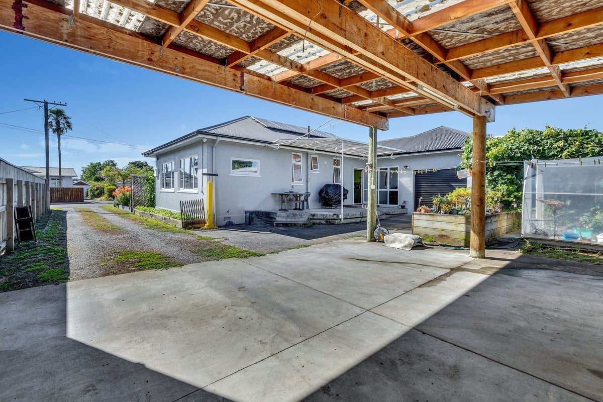 10 William Street, Marton, Marton - Carousel 2